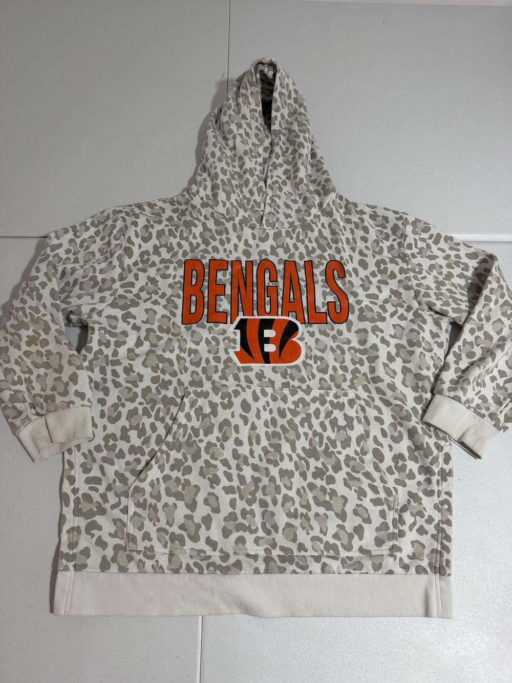 Cincinnati Bengals Hoodie Men's L Leopard Print Cream NFL Sweatshirt